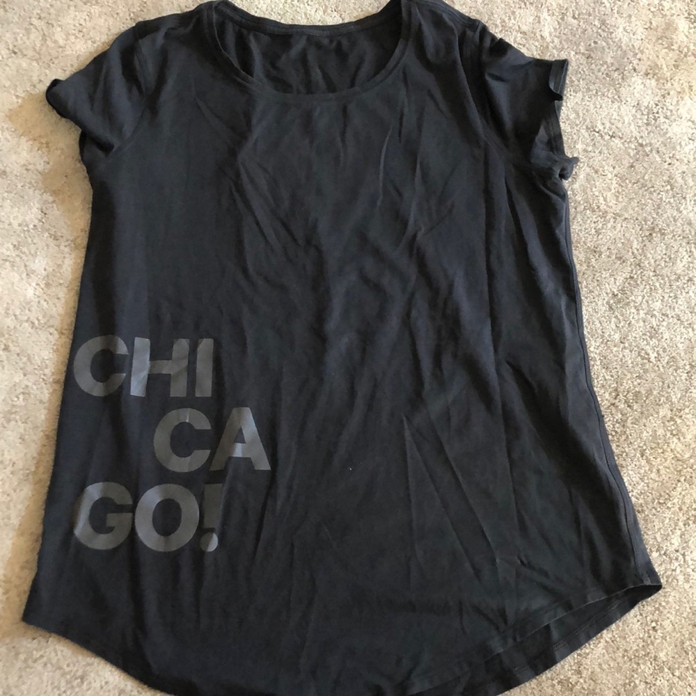 Lululemon T-shirt